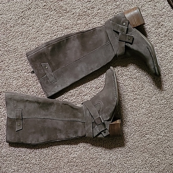 UGG Bandara tall brown suede boots # 1098311. NWT. SIZE 6 - Picture 1 of 12